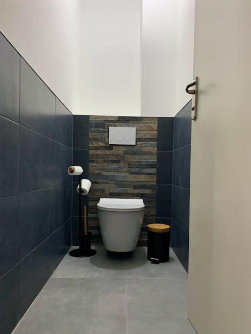 T1 Bis Cosy Et Spacieux - Wifi - Parking Gratuit Angers Exteriér fotografie